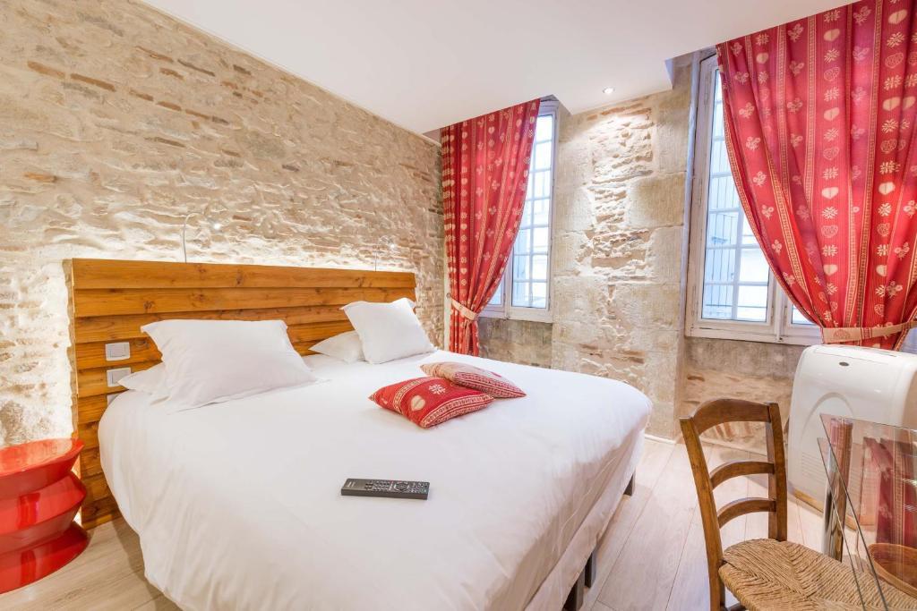 Europe Hotel Καστρ Εξωτερικό φωτογραφία