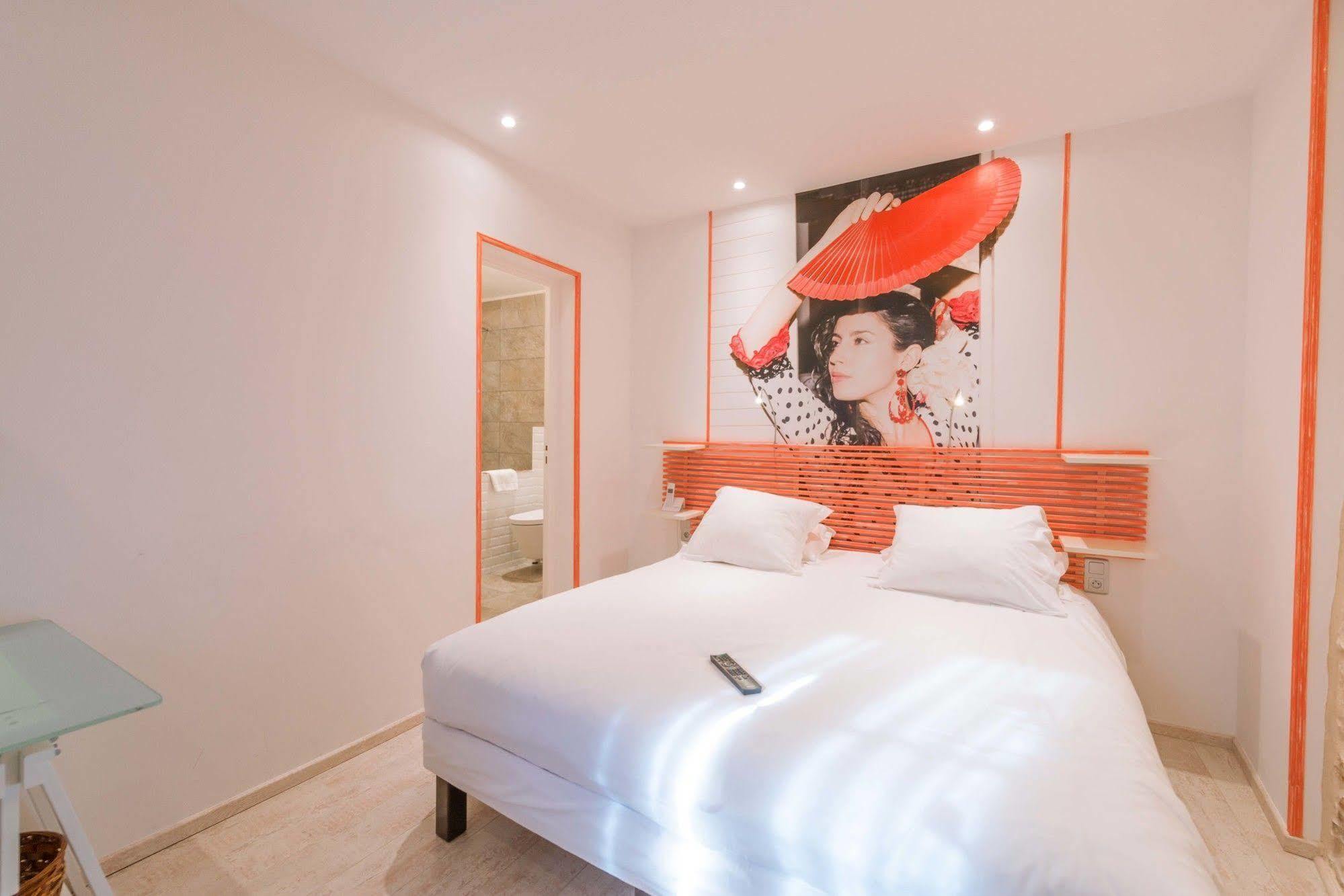 Europe Hotel Καστρ Εξωτερικό φωτογραφία