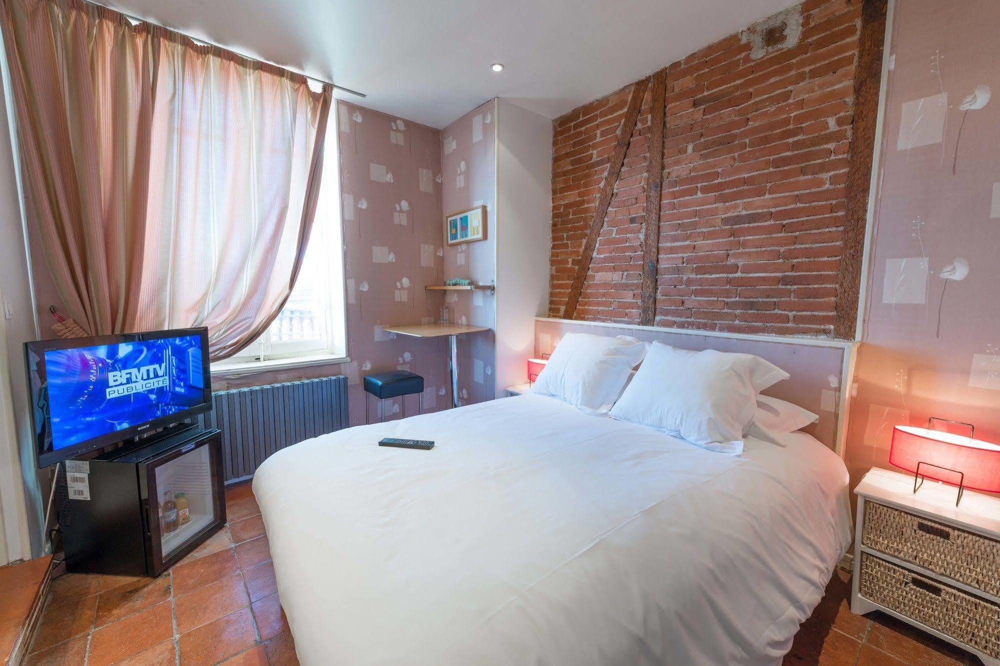 Europe Hotel Καστρ Εξωτερικό φωτογραφία